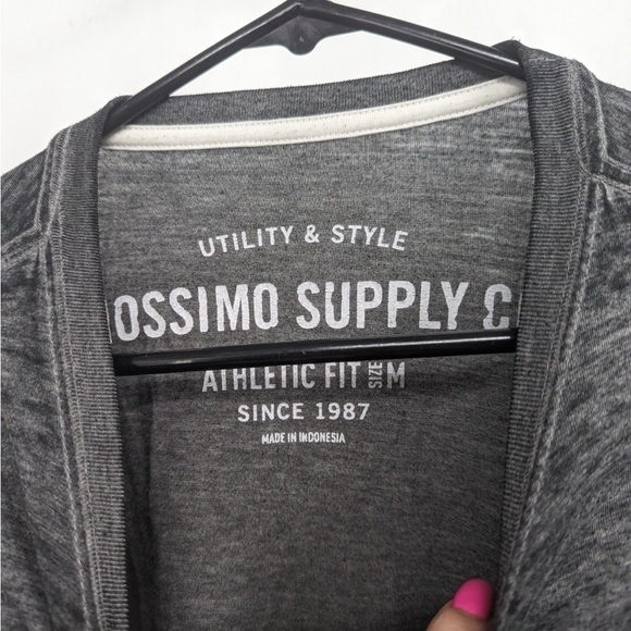 Massimo women’s gray Henley T-shirt with Rolling Stones graphic Size medium - Picture 4 of 7